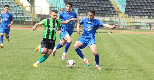 Zirveyi düşünüyor