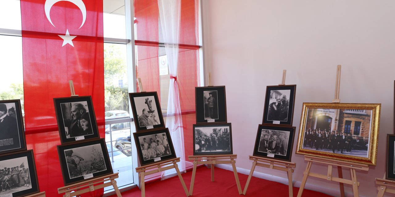 Geleneksel Atatürk ve Cumhuriyet sergisi