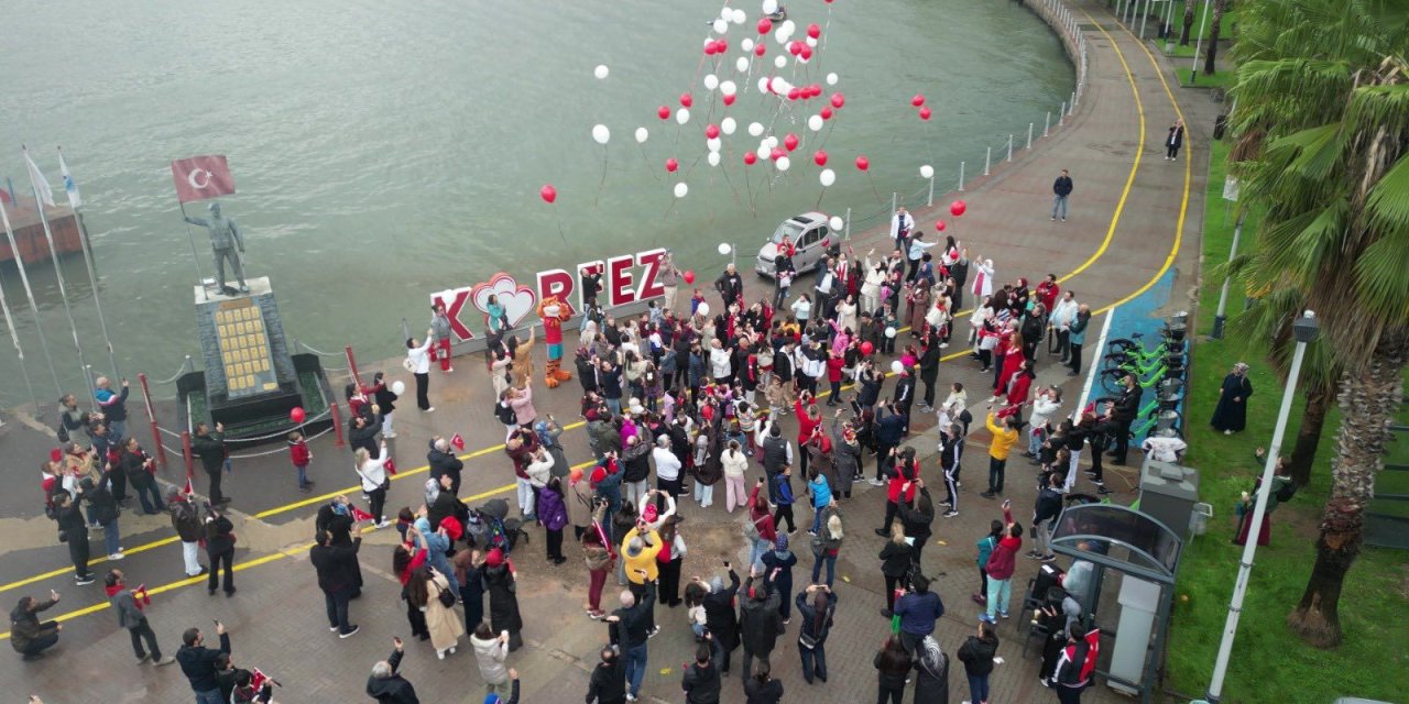 Cumhuriyet Coşkusu Yağmura Rağmen Devam Etti