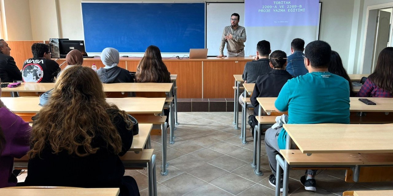 SUBÜ’de TÜBİTAK proje yazım eğitimi verildi