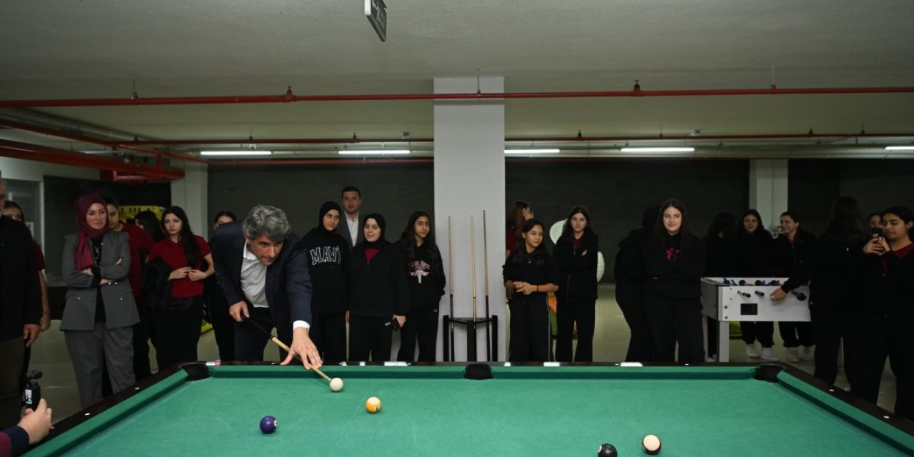 Kocaman, Genç Akademi’de Gençlerle Buluştu