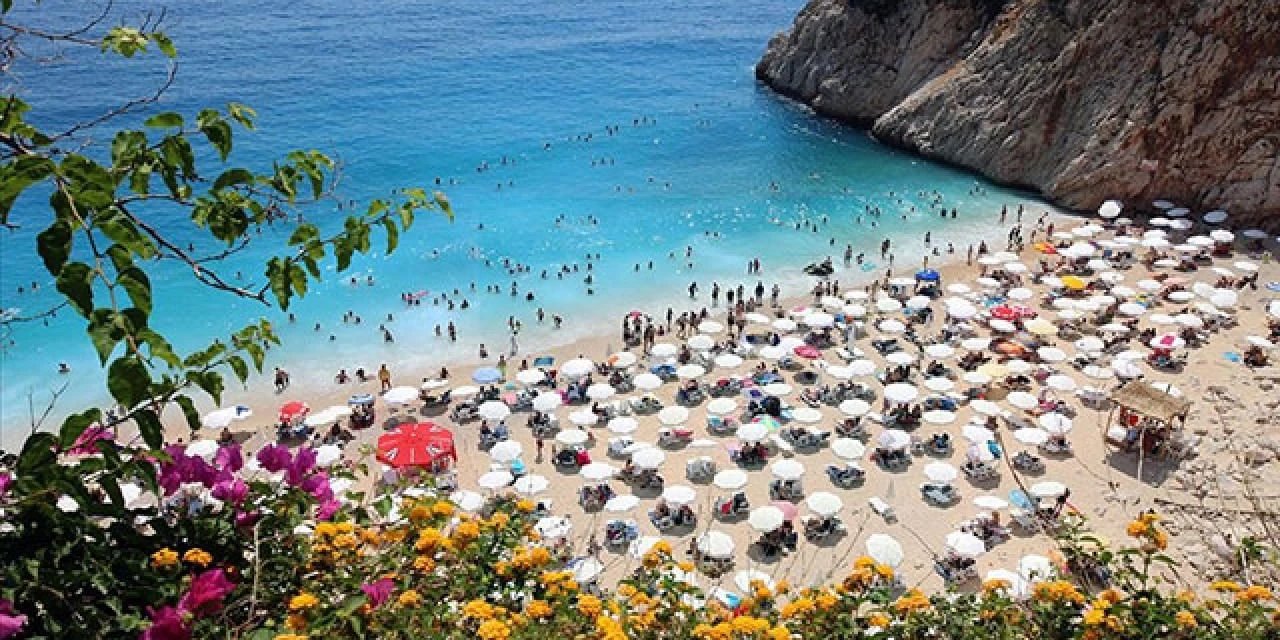 Turizm geliri geçen yılın aynı çeyreğine göre yüzde 3,9 arttı