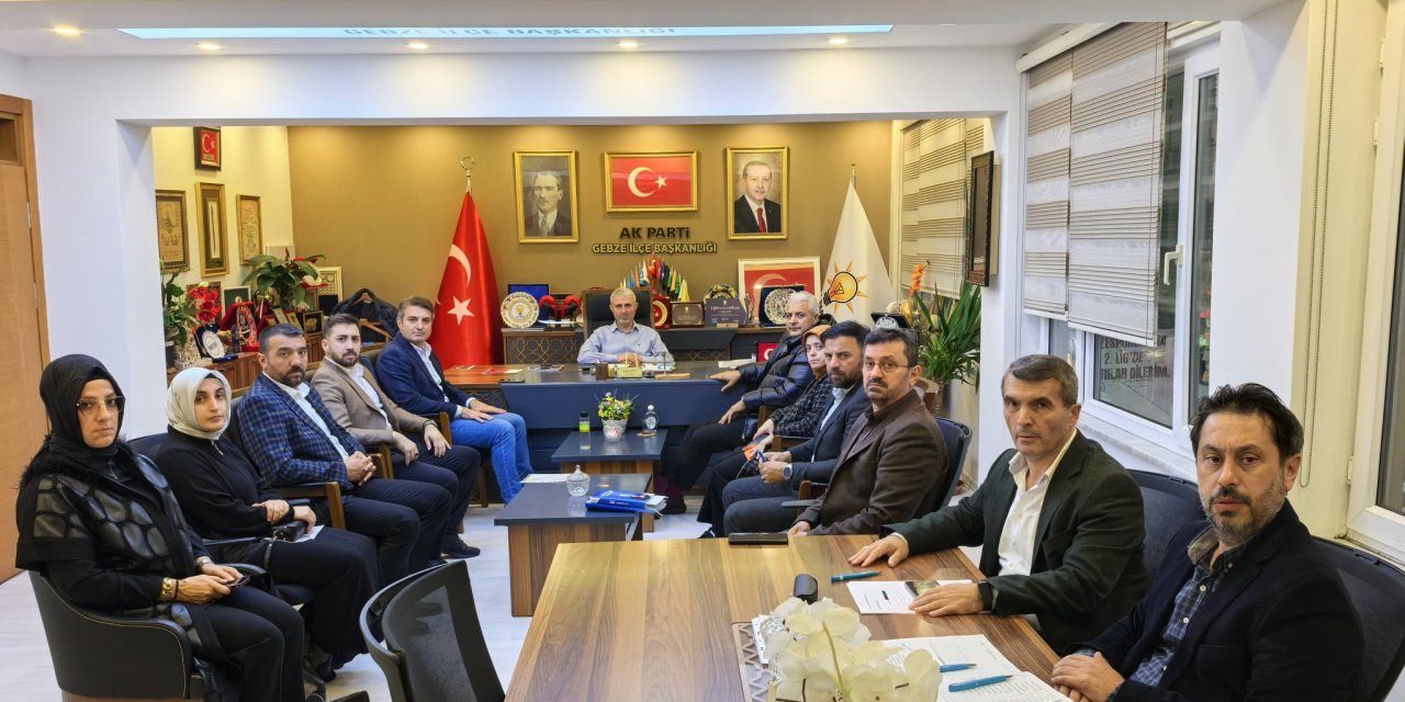 AK Parti Gebze’de Olağan İcra Kurulu Toplantısı