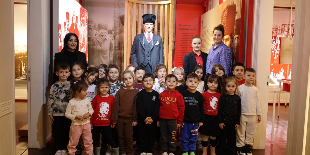 Minik yüreklerden Ata’ya sevgi dolu anma