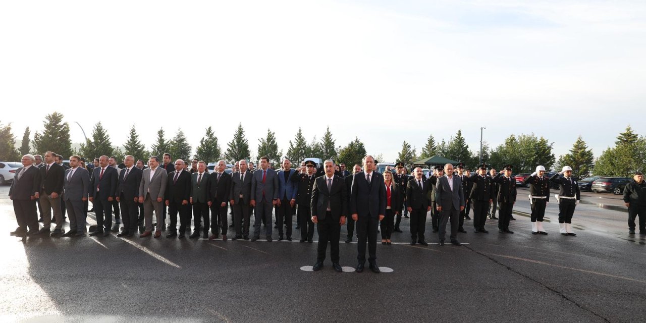 Kartepe Belediyesi’nden Tiyatro Ziyafeti