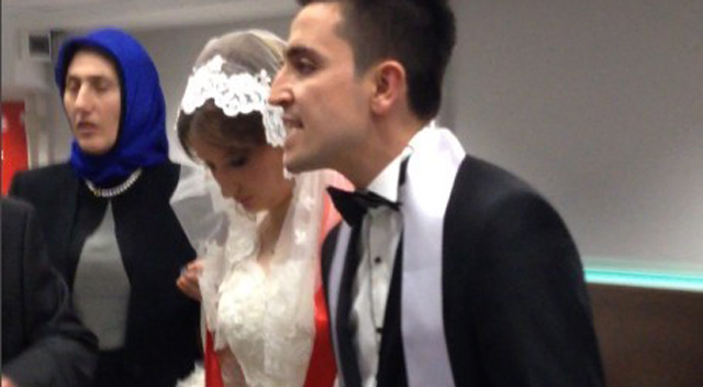 Fotoğraf yasağına damat bile dayanamadı