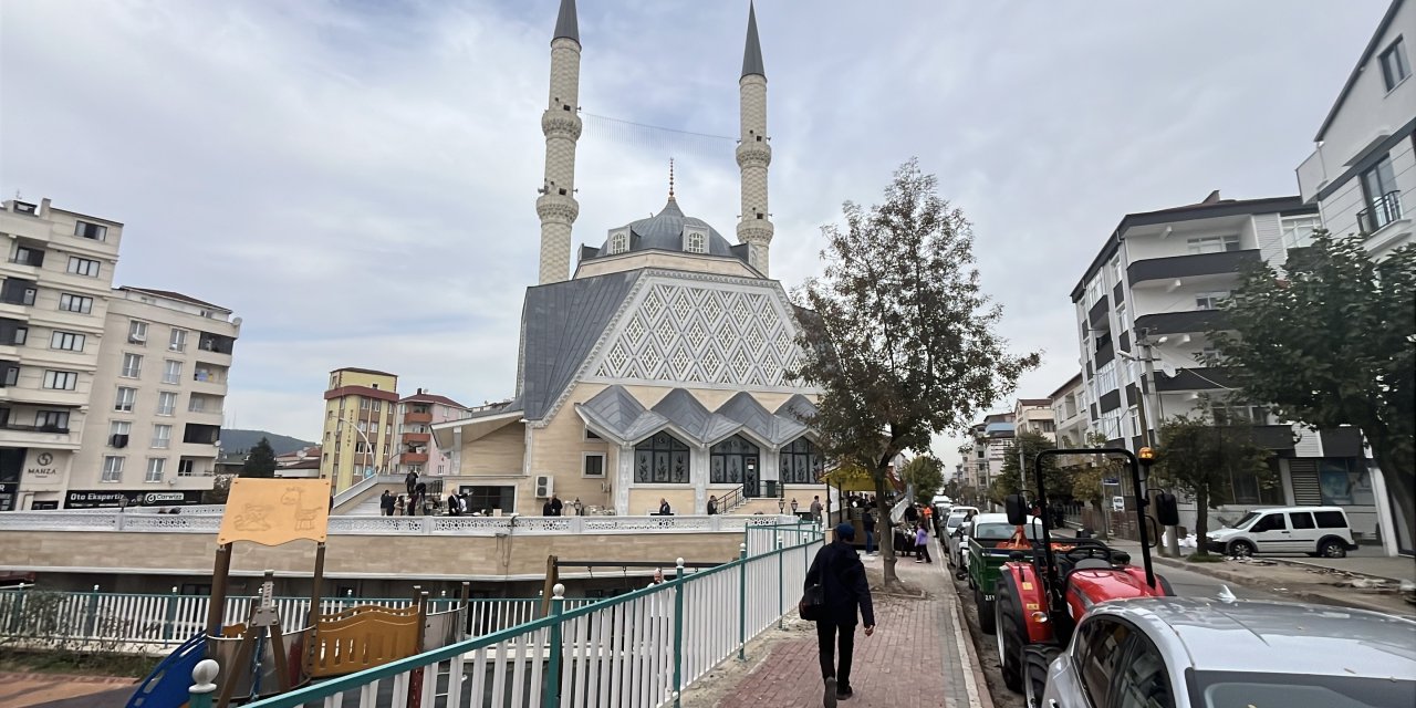 Kocaeli'de 10 Kasım mevlidine protesto çağrısı yapan şahıs gözaltında