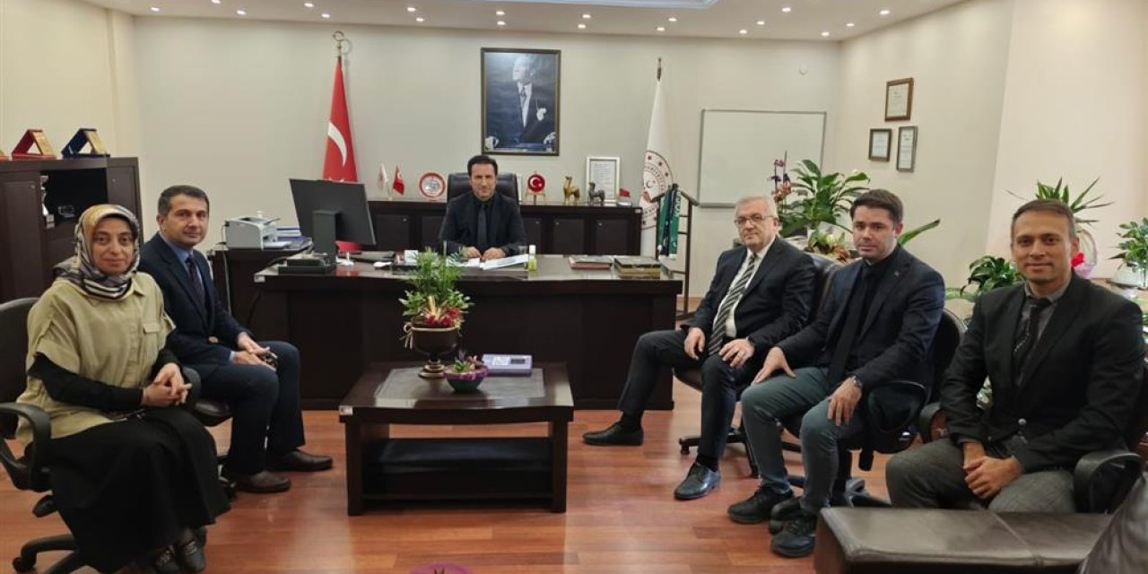 Pehlevan, İzmit Seka Devlet  Hastanesini ziyaret etti