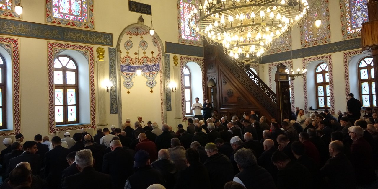 Vali Aktaş, Atatürk İçin  Okutulan Mevlide Katıldı