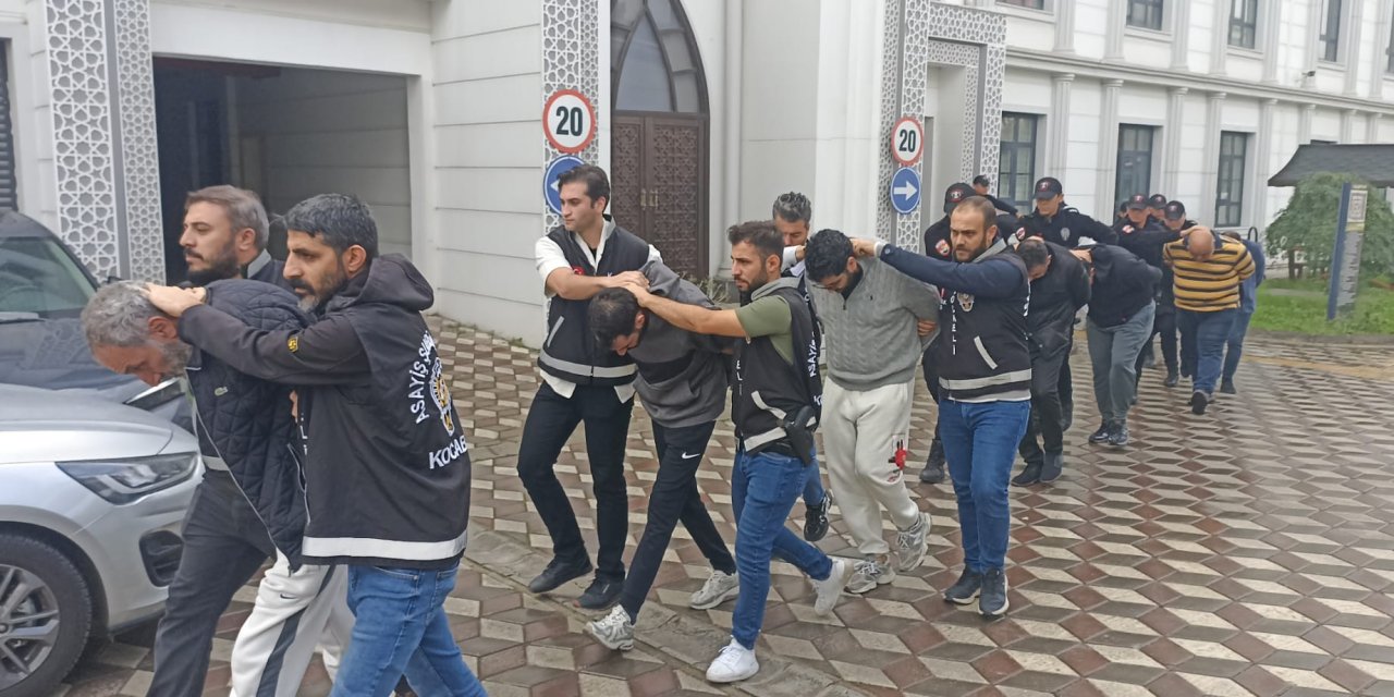 6 Kişinin Öldüğü Fabrika Yangınında 7 Kişi Tutuklandı, 3 Kişi Serbest Bırakıldı