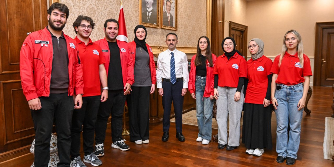 KOÜ Teknofest Kulübü, Vali  İlhami Aktaş'ı Ziyaret Etti