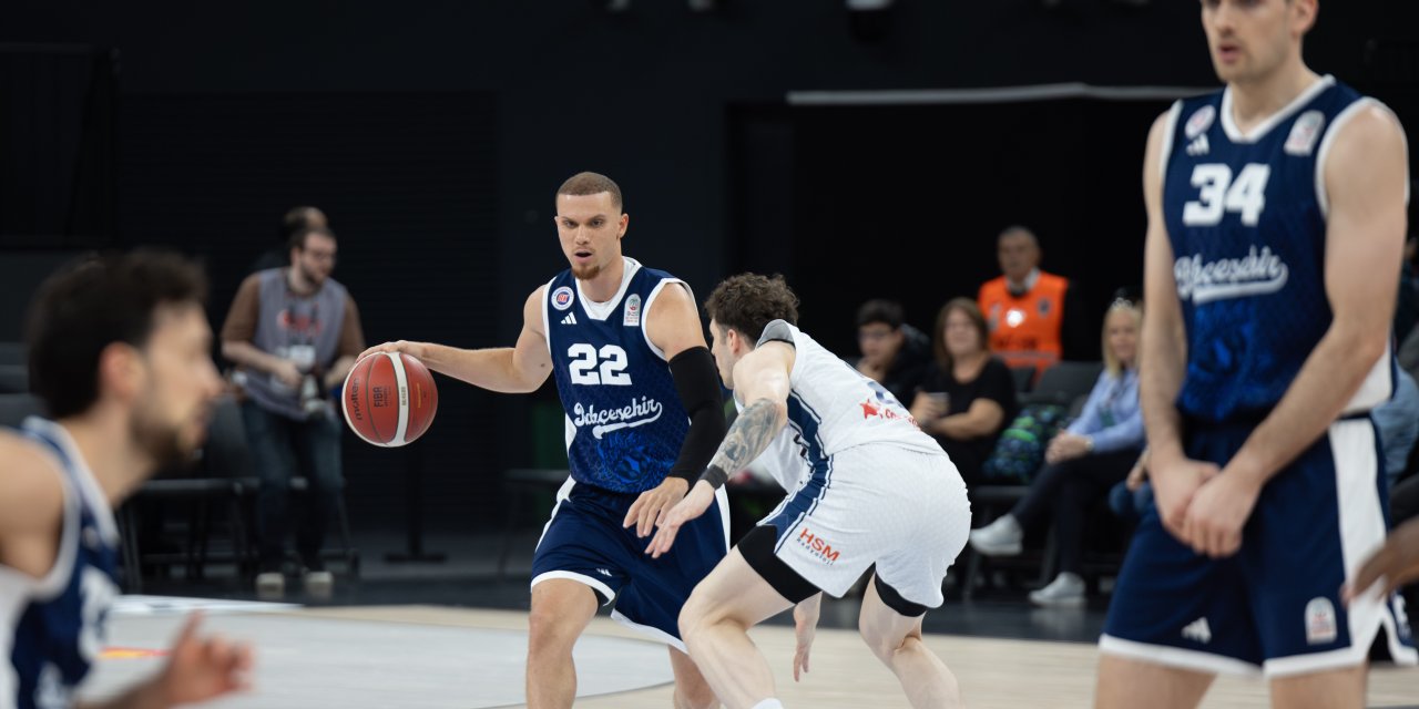 Basketbol Süper Ligi: A. Efes: 75 - Bahçeşehir Koleji: 78