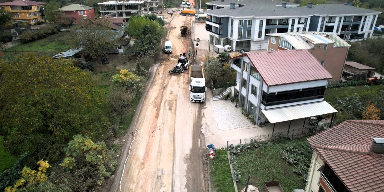 Kartepe Çepni Caddesi’ni yenileniyor