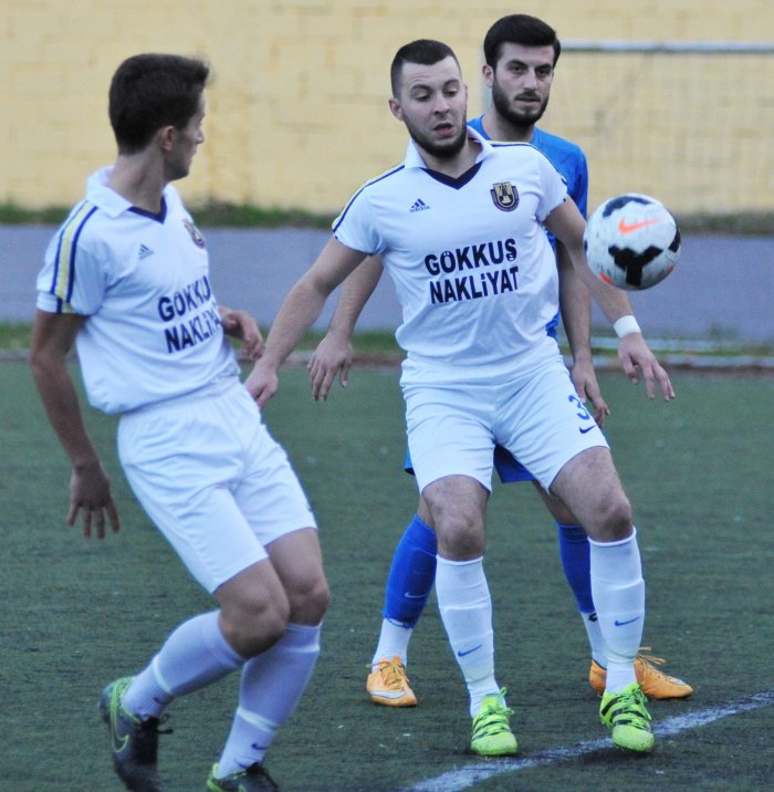 Liderliğe devam etti