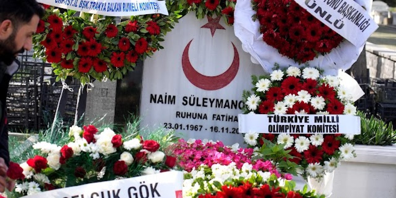 Naim Süleymanoğlu kabri başında anıldı