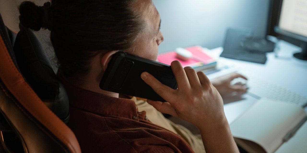 Dolandırıcılar Telefonunuzu  Açıp  "Alo" Demenizi Bekliyor!