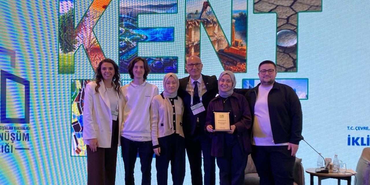 GTÜ Öğrencilerine Şehircilik  İdeathonu'nda Birincilik Ödülü