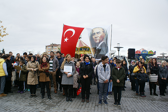 29 Ekim törenle kutlandı