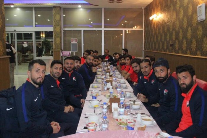 Birlikspor Ailesi  yemekte buluştu