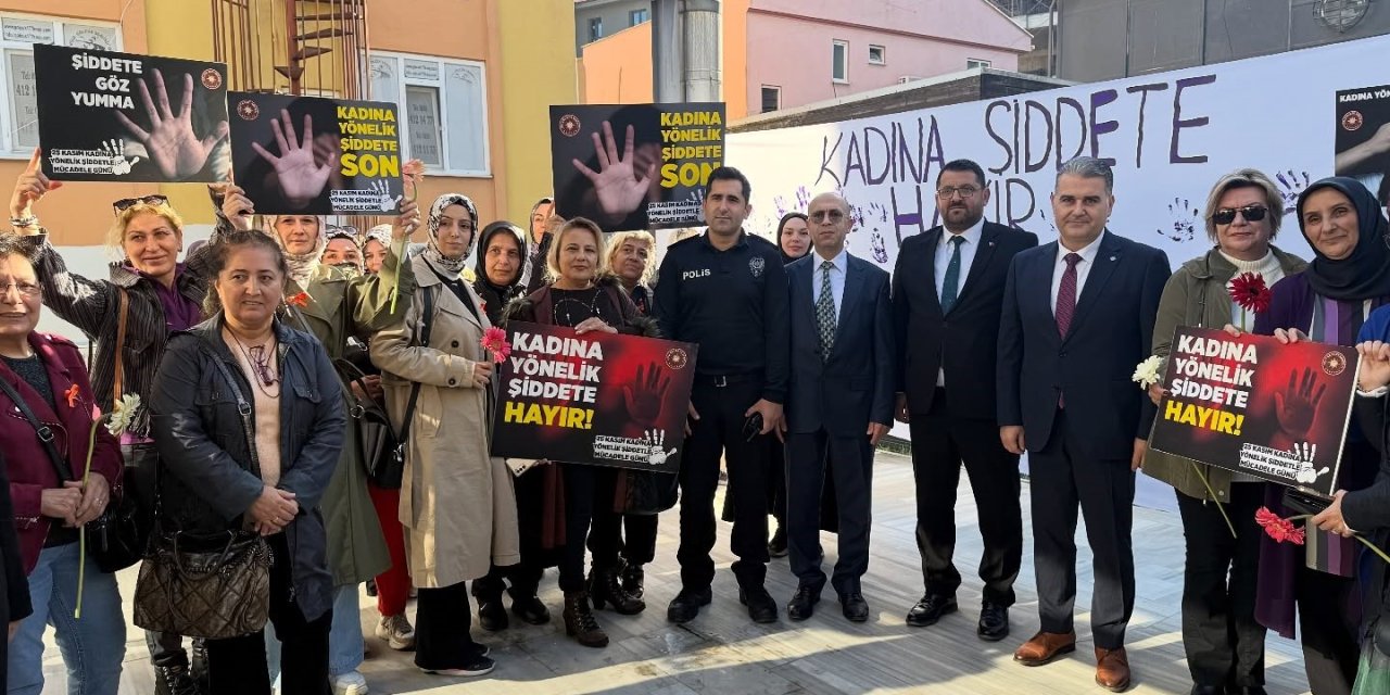 Kadına yönelik şiddete karşı  farkındalık etkinliği düzenlendi