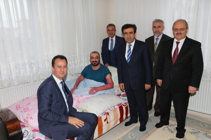 Protokolden Aydın ailesine taziye ziyareti