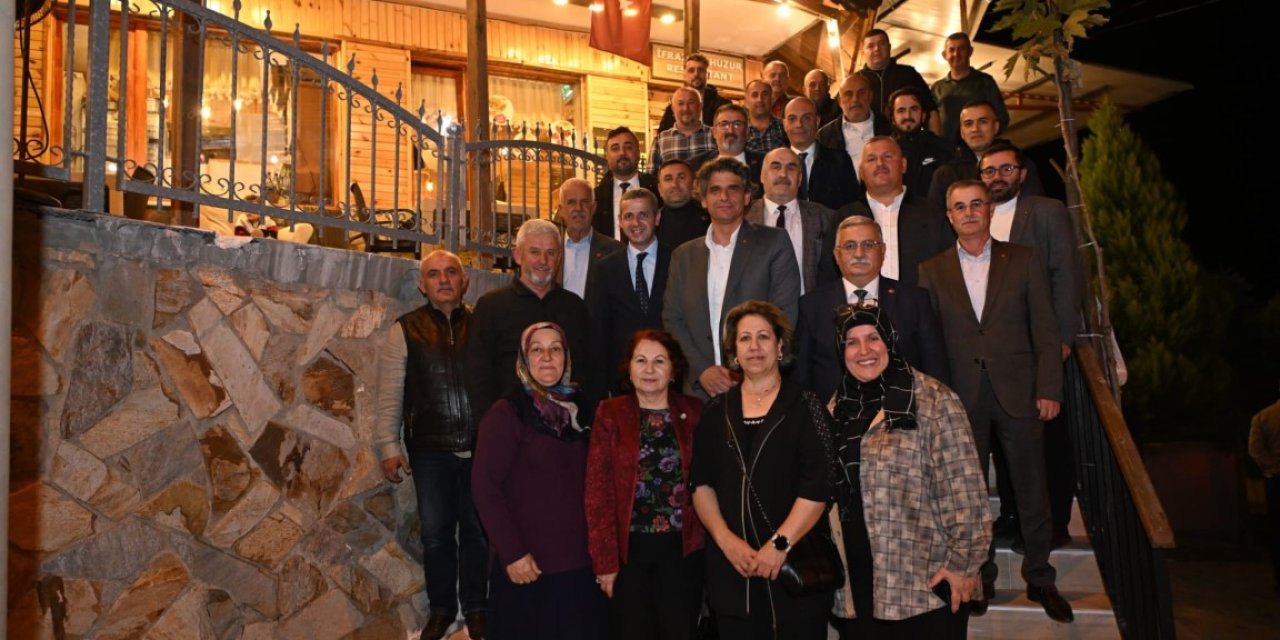 Muhtarlar Dernek Başkanları Kartepe’de Buluştu