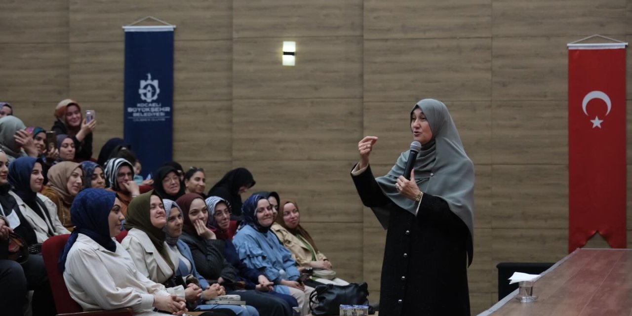 Aile içi iletişimin şifrelerini anlattı