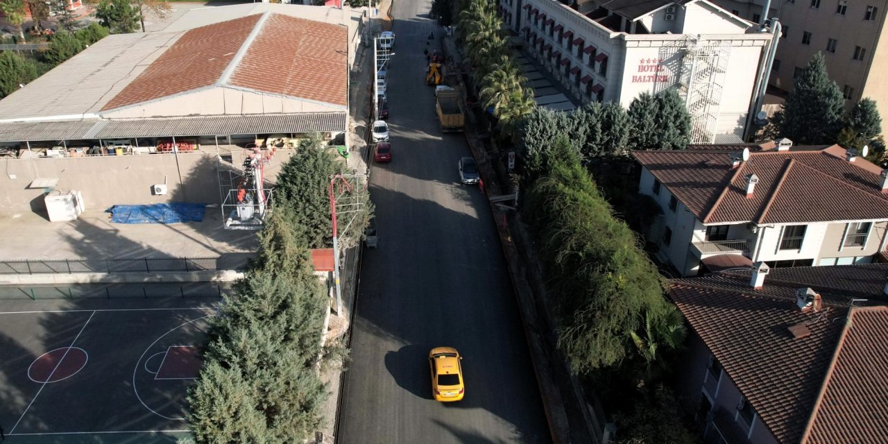 İzmit Şehit Ergün Köncü Caddesi'nde altyapı bitti, asfalt serildi