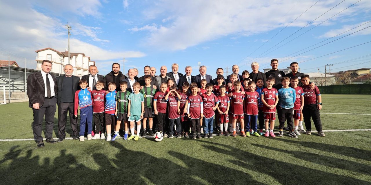 Bakan Bak, Hasan Doğan Bilgievi  ve Sporcu Eğitim Merkezi’ni gezdi