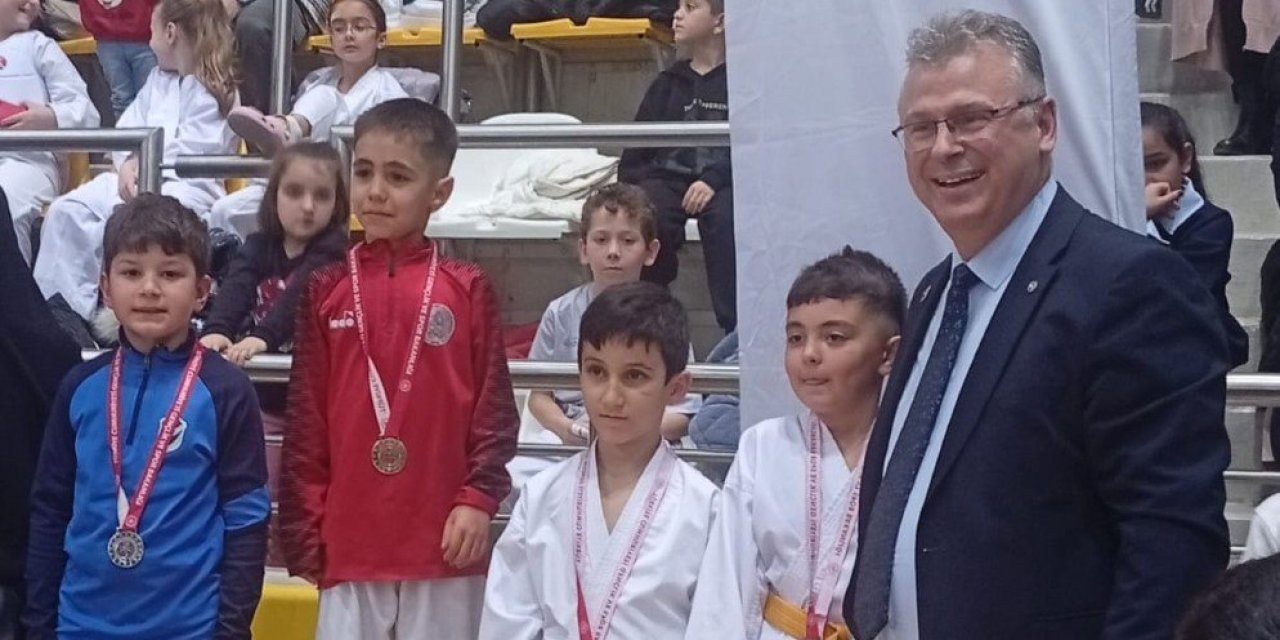 Kartepe Belediyespor, Karate Gelişim Ligi’nde Parladı