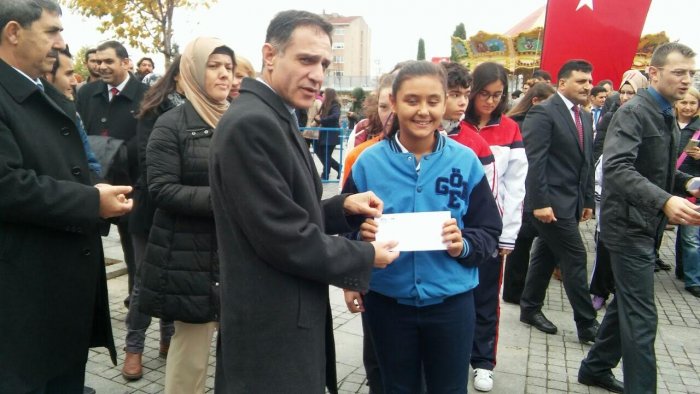 Öğrenciler ödülleri topladılar