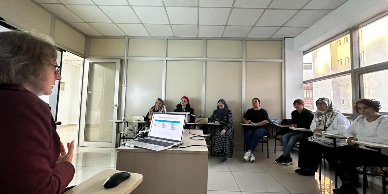 Engelsiz Ebeveyn Akademisi’nde Psikolojik Dayanıklılık ve Stres Yönetimi Eğitimi