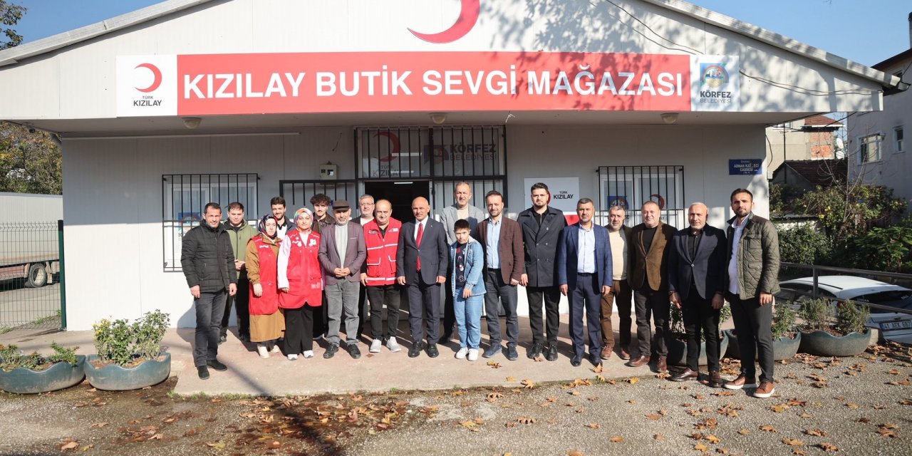 "Sevgi Mağazası" kapılarını açtı