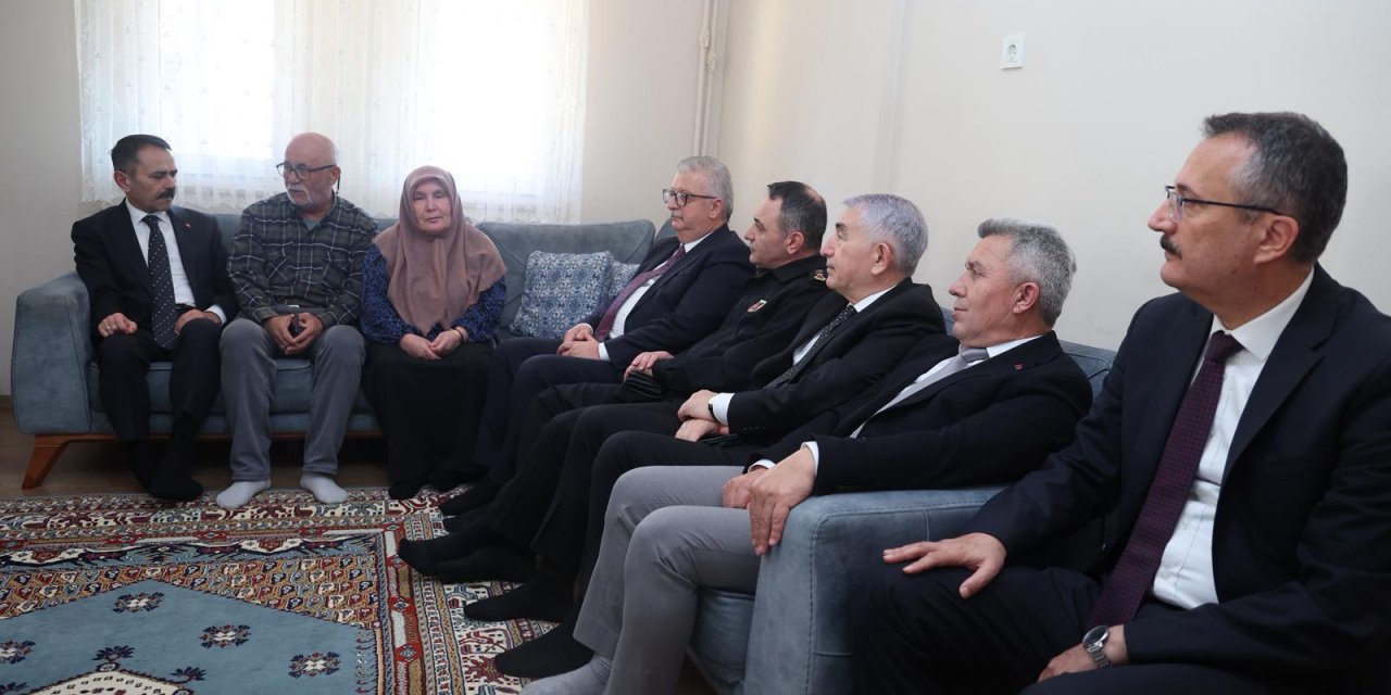 Vali Aktaş’tan Ailelere Ziyaret