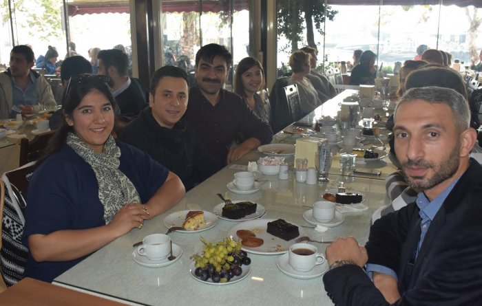 Makine mühendisleri kahvaltıda buluştu