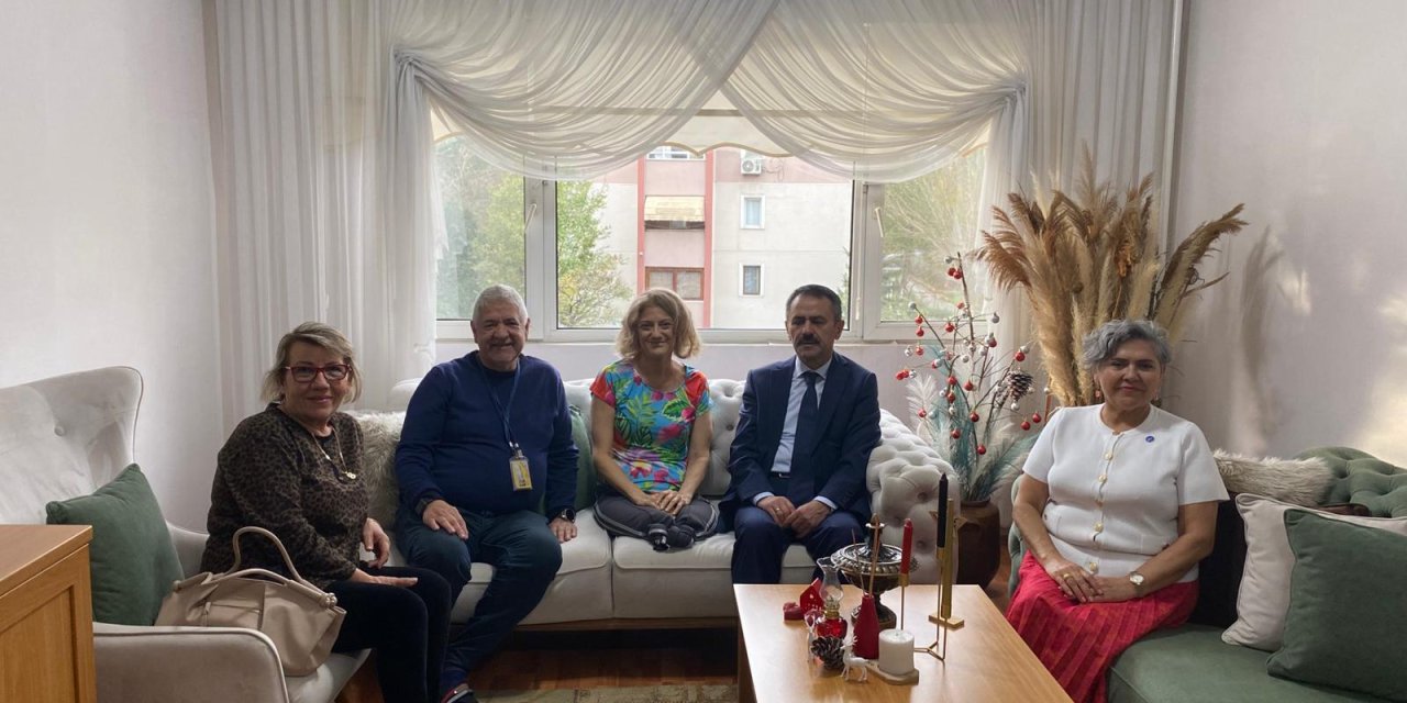 Vali İlhami Aktaş’tan Ev Ziyareti