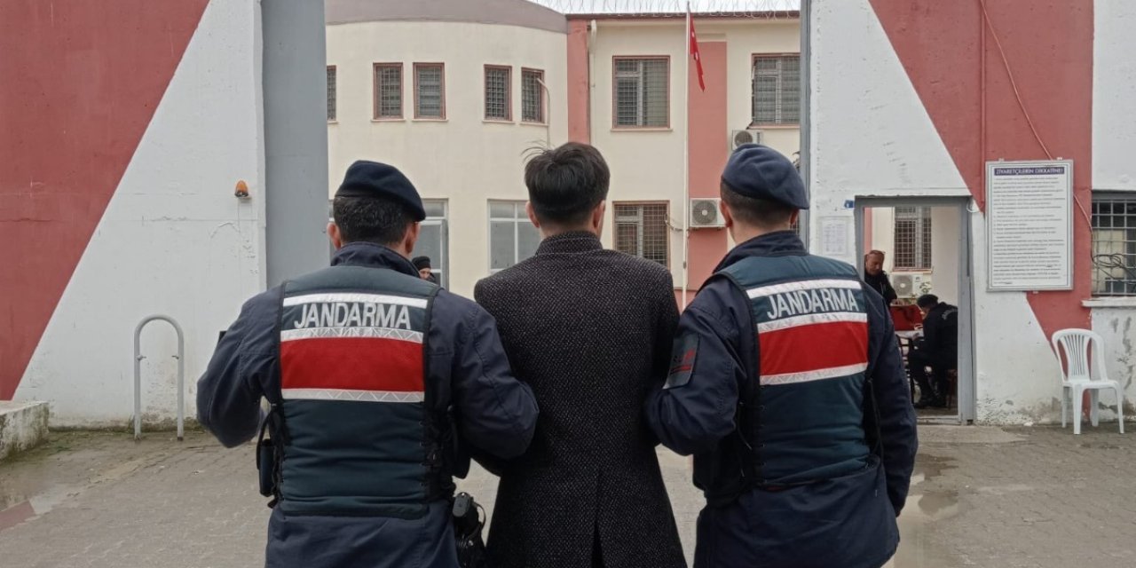 Hapis cezasıyla aranan dolandırıcıya Jandarma operasyonu