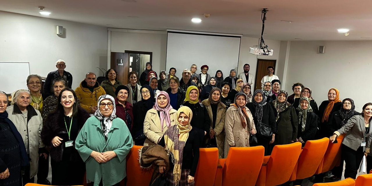 “Sağlıklı Yaş Alma Semineri” düzenlendi