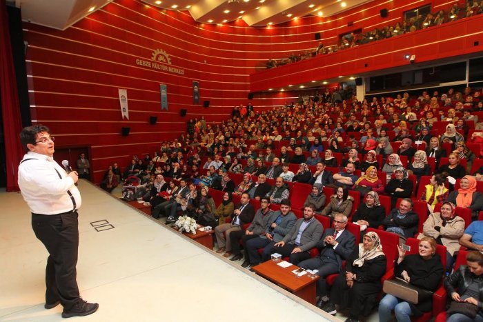 Dr. Zafer Akıncı Gebze’de mutlu olmayı anlattı