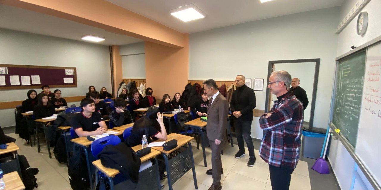 Vali Aktaş’tan Gebze  Anadolu Lisesi Ziyareti