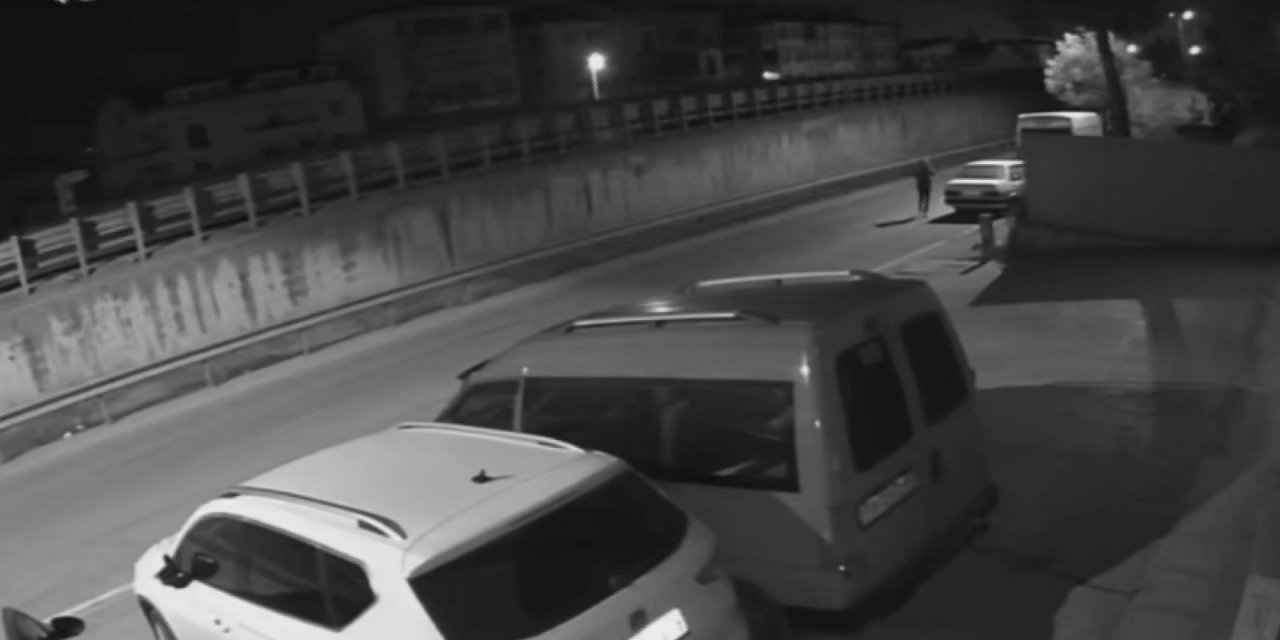 İterek çaldıkları otomobile yakalandılar