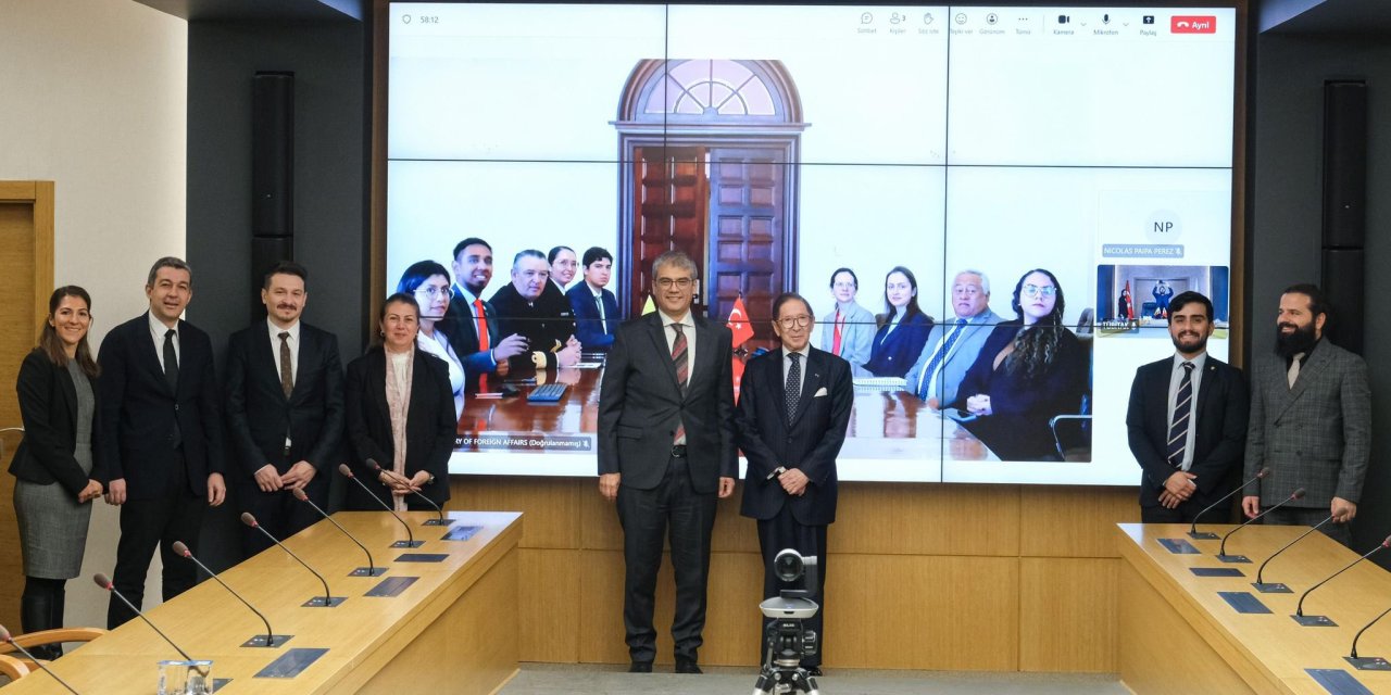 Türkiye ve Kolombiya Antarktika  Araştırmaları İçin El Sıkıştı