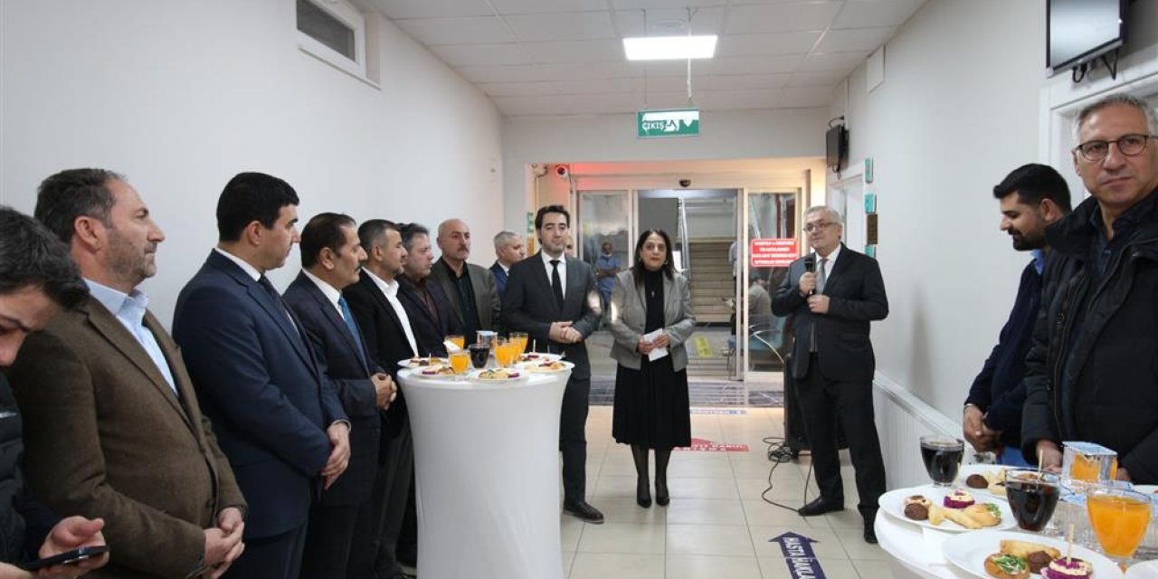 Hayırseverlere Plaket Töreni Düzenlendi