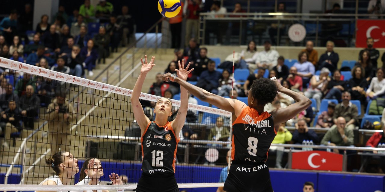 Eczacıbaşı Dynavit, Aydın deplasmanında set vermedi