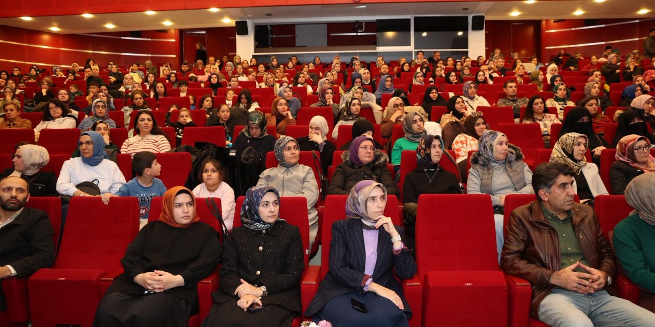 Taha Kılınç Gebze’de Okurlarıyla Buluştu