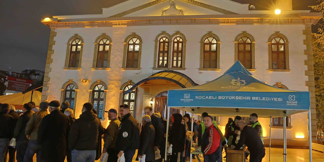 Kandilin manevi lezzeti vatandaşla buluşturuldu