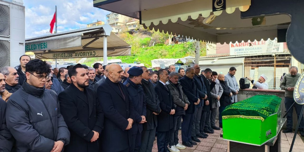 Vali Aktaş, Şehit Babasının  Cenaze Namazına Katıldı