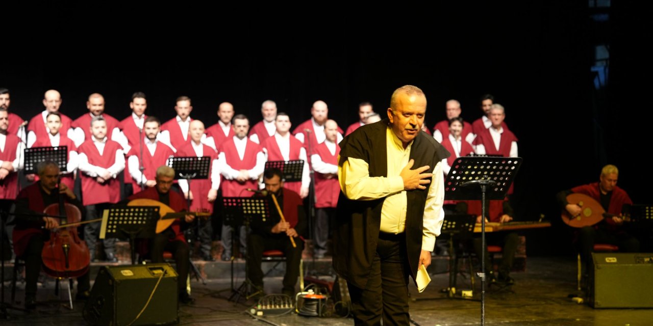 Hicaz dua ve solo ilahiler gönüllere huzur verdi