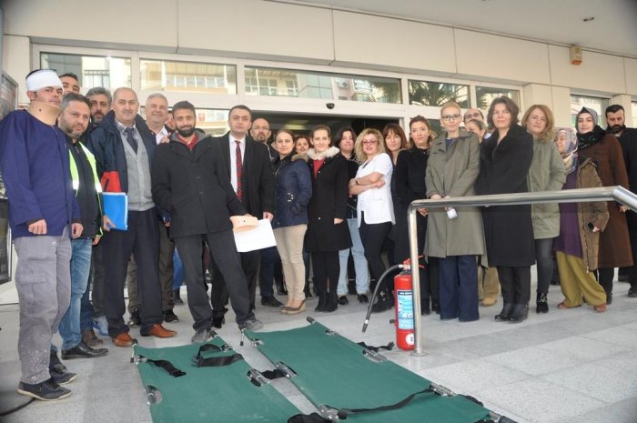 Depreme hazırlık tatbikatları sürüyor