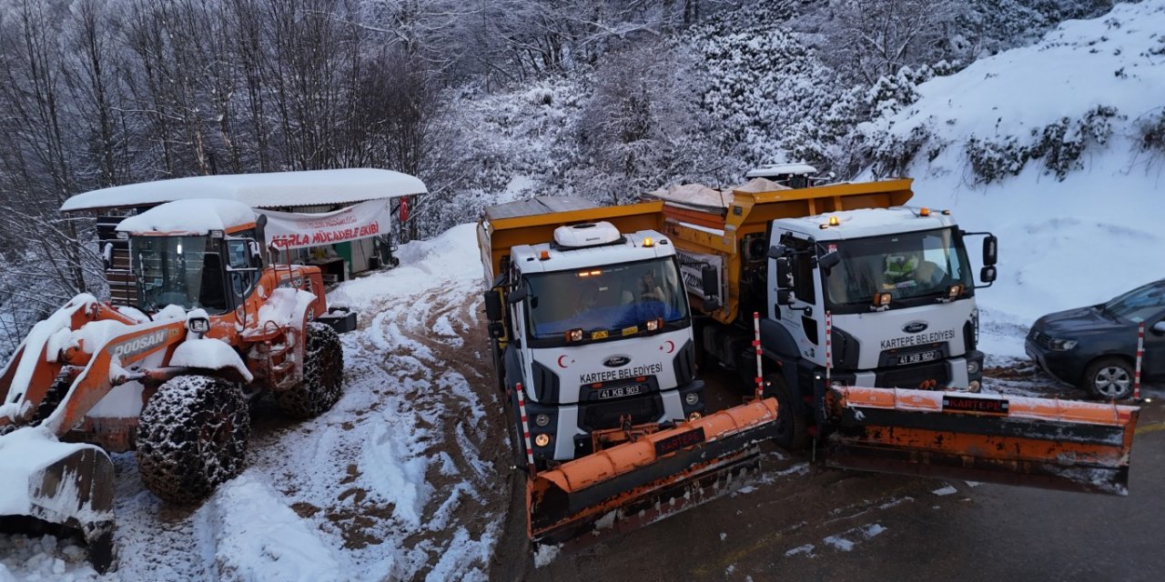 Kartepe’de Ekipler ve İş  Makineleri 7/24 Nöbette
